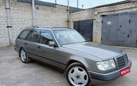 Mercedes-Benz W124, 1988 год, 750 000 рублей, 1 фотография