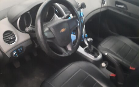 Chevrolet Cruze II, 2015 год, 800 000 рублей, 3 фотография