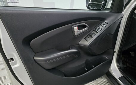 Hyundai ix35 I рестайлинг, 2012 год, 975 000 рублей, 8 фотография
