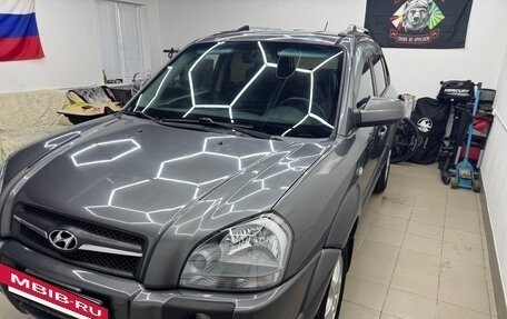 Hyundai Tucson III, 2008 год, 585 000 рублей, 3 фотография