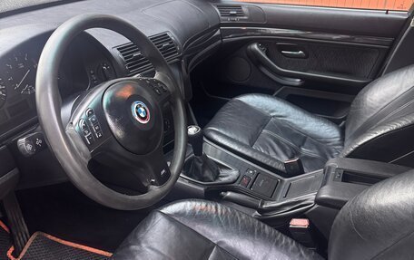BMW 5 серия, 2003 год, 550 000 рублей, 3 фотография
