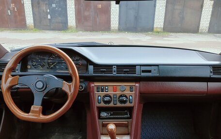 Mercedes-Benz W124, 1988 год, 750 000 рублей, 10 фотография