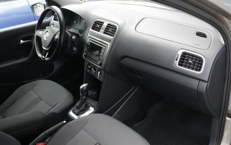 Volkswagen Polo VI (EU Market), 2016 год, 1 110 000 рублей, 5 фотография