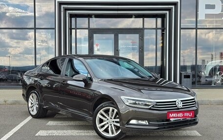 Volkswagen Passat B8 рестайлинг, 2016 год, 1 600 000 рублей, 3 фотография