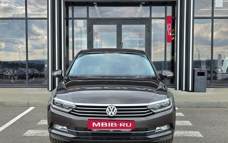 Volkswagen Passat B8 рестайлинг, 2016 год, 1 600 000 рублей, 2 фотография