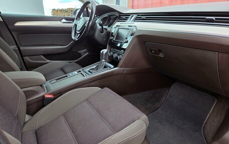 Volkswagen Passat B8 рестайлинг, 2016 год, 1 600 000 рублей, 7 фотография