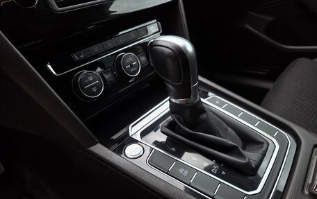 Volkswagen Passat B8 рестайлинг, 2016 год, 1 600 000 рублей, 10 фотография