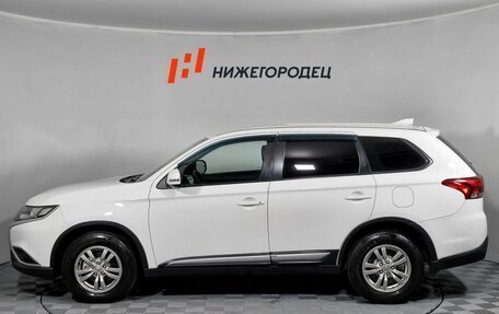 Mitsubishi Outlander III рестайлинг 3, 2019 год, 1 849 000 рублей, 8 фотография