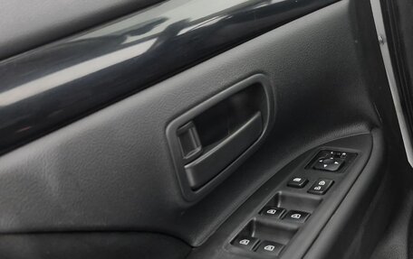 Mitsubishi Outlander III рестайлинг 3, 2019 год, 1 849 000 рублей, 15 фотография