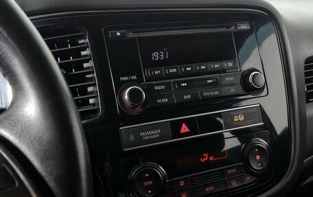 Mitsubishi Outlander III рестайлинг 3, 2019 год, 1 849 000 рублей, 19 фотография