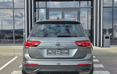 Volkswagen Tiguan II, 2021 год, 2 500 000 рублей, 5 фотография