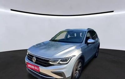 Volkswagen Tiguan II, 2022 год, 2 492 000 рублей, 1 фотография