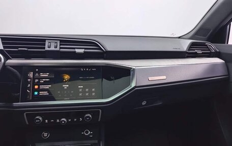 Audi Q3, 2024 год, 16 фотография