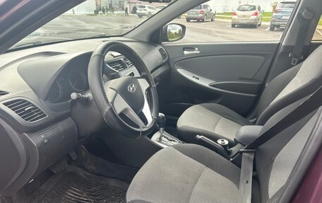 Hyundai Solaris II рестайлинг, 2013 год, 850 000 рублей, 5 фотография