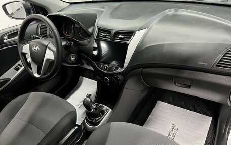 Hyundai Solaris II рестайлинг, 2013 год, 610 000 рублей, 13 фотография