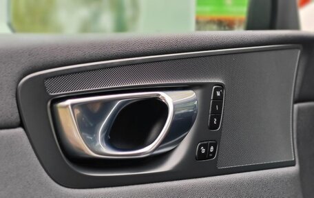 Volvo XC60 II, 2020 год, 3 680 000 рублей, 33 фотография