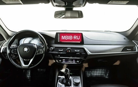 BMW 5 серия, 2017 год, 3 480 000 рублей, 14 фотография