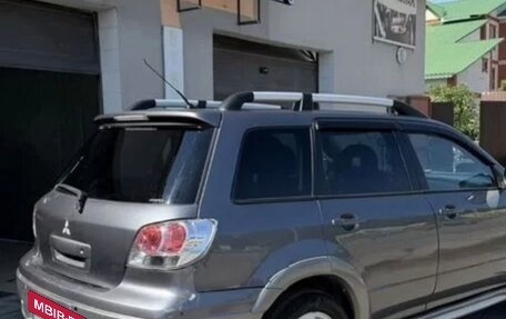 Mitsubishi Outlander III рестайлинг 3, 2004 год, 515 000 рублей, 3 фотография