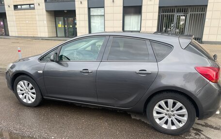 Opel Astra J, 2011 год, 650 000 рублей, 6 фотография