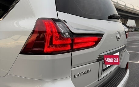 Lexus LX III, 2018 год, 9 750 000 рублей, 17 фотография