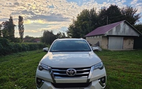 Toyota Fortuner II, 2019 год, 3 700 000 рублей, 2 фотография