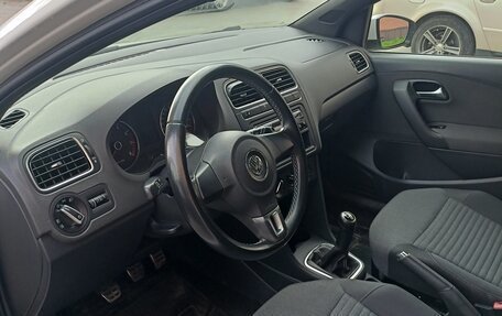 Volkswagen Polo VI (EU Market), 2012 год, 650 000 рублей, 23 фотография