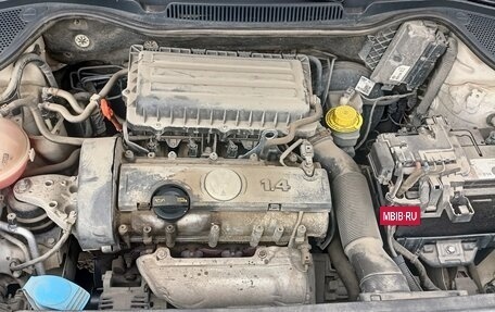 Volkswagen Polo VI (EU Market), 2012 год, 650 000 рублей, 25 фотография