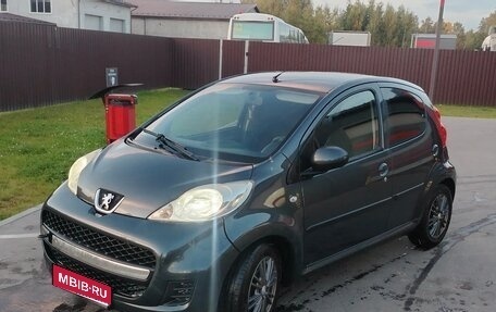 Peugeot 107 I рестайлинг, 2010 год, 380 000 рублей, 1 фотография