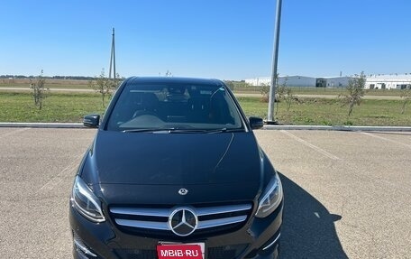 Mercedes-Benz B-Класс, 2018 год, 1 599 999 рублей, 2 фотография