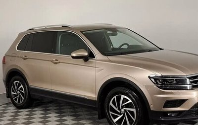 Volkswagen Tiguan II, 2018 год, 2 250 000 рублей, 1 фотография