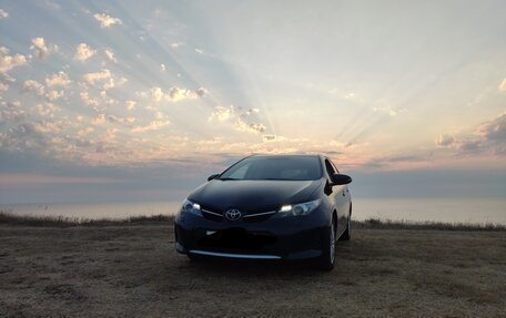 Toyota Auris II, 2013 год, 1 290 000 рублей, 1 фотография