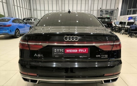 Audi A8, 2018 год, 3 450 000 рублей, 10 фотография