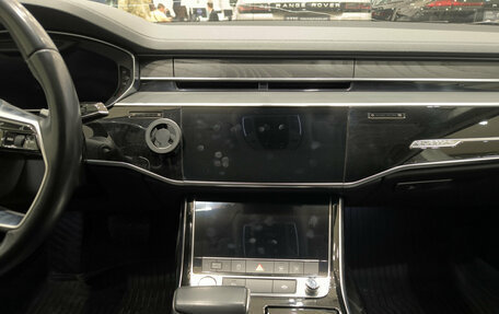 Audi A8, 2018 год, 3 450 000 рублей, 19 фотография