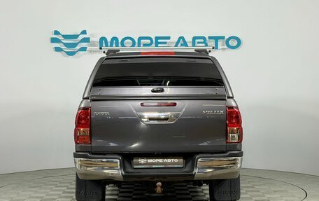 Toyota Hilux VIII, 2016 год, 4 150 000 рублей, 6 фотография