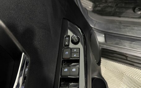 Toyota Hilux VIII, 2016 год, 4 150 000 рублей, 12 фотография