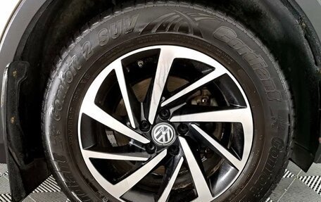 Volkswagen Tiguan II, 2018 год, 2 250 000 рублей, 3 фотография