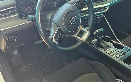 KIA K5, 2021 год, 2 200 000 рублей, 9 фотография