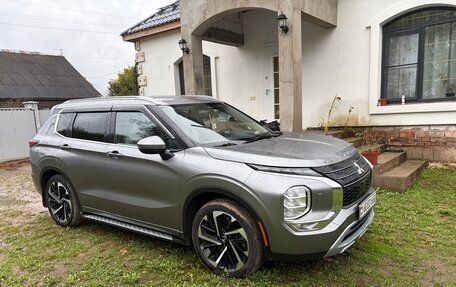 Mitsubishi Outlander, 2021 год, 2 500 000 рублей, 2 фотография