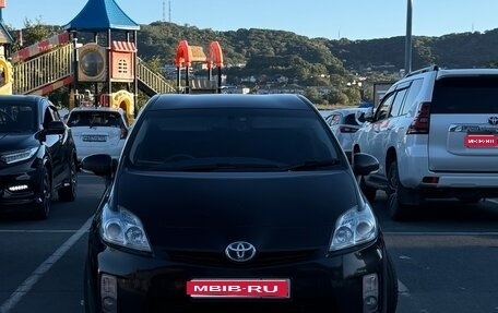 Toyota Prius, 2011 год, 800 000 рублей, 1 фотография
