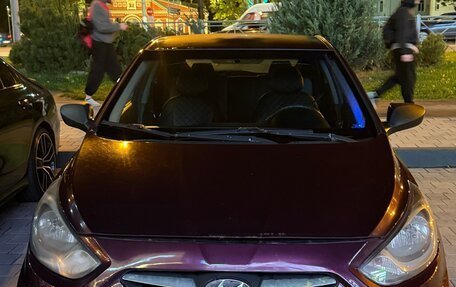 Hyundai Solaris II рестайлинг, 2011 год, 330 000 рублей, 1 фотография