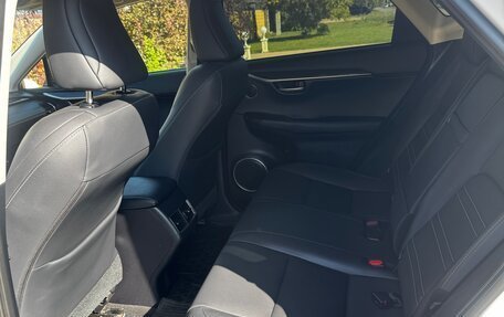 Lexus NX I, 2016 год, 3 249 000 рублей, 14 фотография