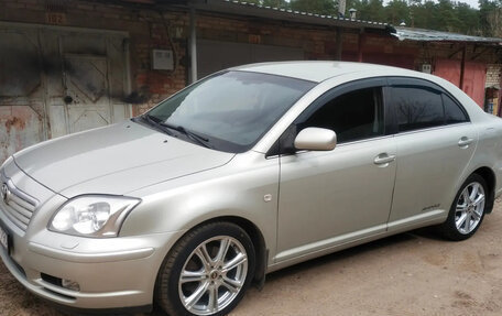 Toyota Avensis III рестайлинг, 2004 год, 795 000 рублей, 2 фотография