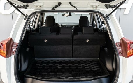 Toyota RAV4, 2015 год, 1 990 000 рублей, 19 фотография