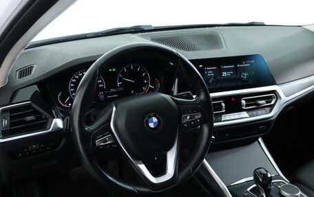 BMW 3 серия, 2020 год, 2 990 000 рублей, 15 фотография