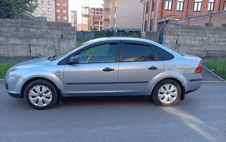 Ford Focus II рестайлинг, 2005 год, 350 000 рублей, 2 фотография