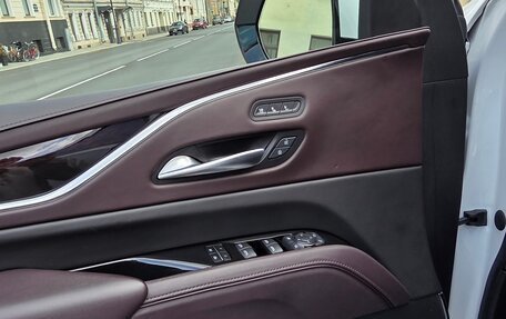 Cadillac Escalade V, 2023 год, 14 650 000 рублей, 15 фотография
