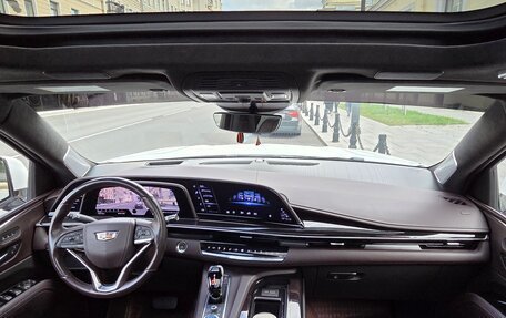 Cadillac Escalade V, 2023 год, 14 650 000 рублей, 13 фотография