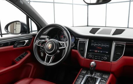 Porsche Macan I рестайлинг, 2017 год, 4 049 000 рублей, 8 фотография