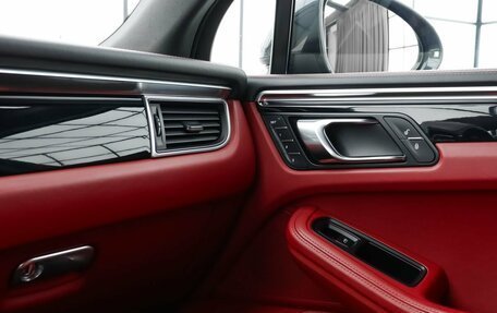 Porsche Macan I рестайлинг, 2017 год, 4 049 000 рублей, 18 фотография