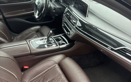 BMW 7 серия, 2017 год, 3 100 000 рублей, 9 фотография